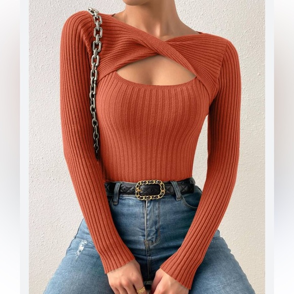 SHEIN Sweaters - SHEIN Curve 1XL Rust Brown Ribbed Knit Cutout Twist Front Sweater Top